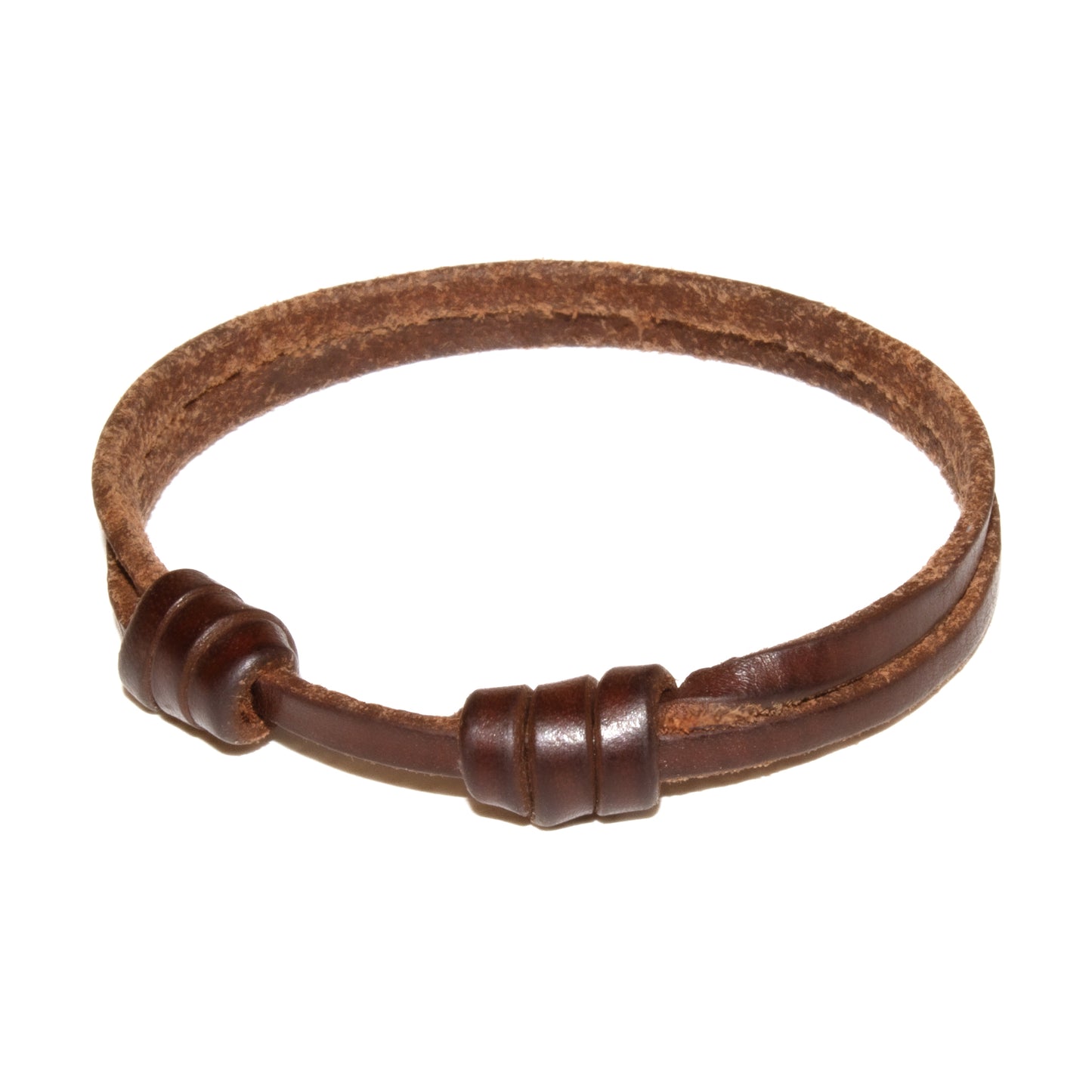 Pulsera de cuero TIRANT para hombre, hecha a mano en Valencia, vista frontal sobre fondo blanco